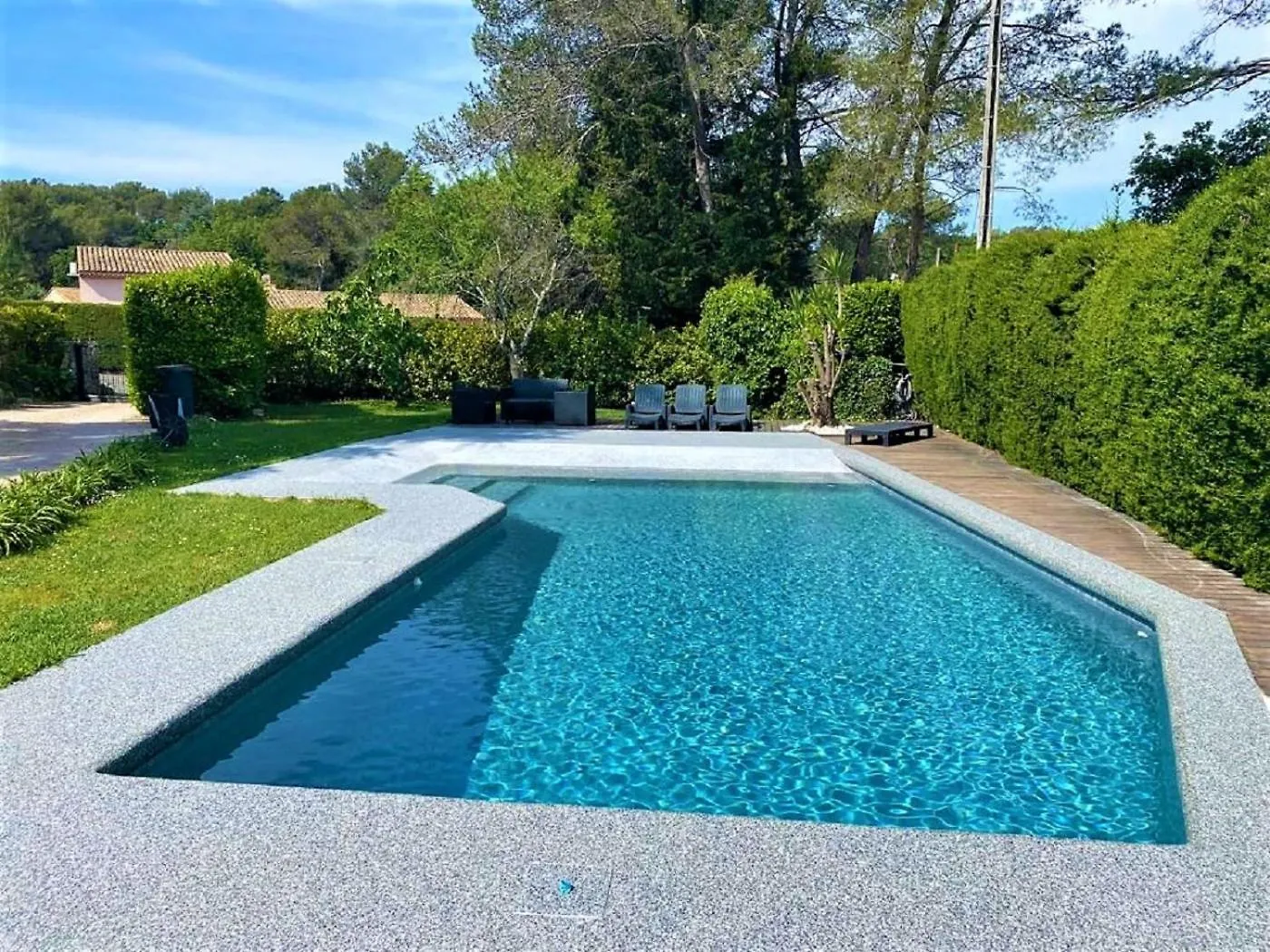 Charmante Villa Avec Piscine Dans La Verdure - Roquefort France